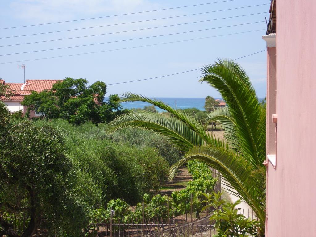 Olga'S Garden Apartments Almiros Beach Екстериор снимка